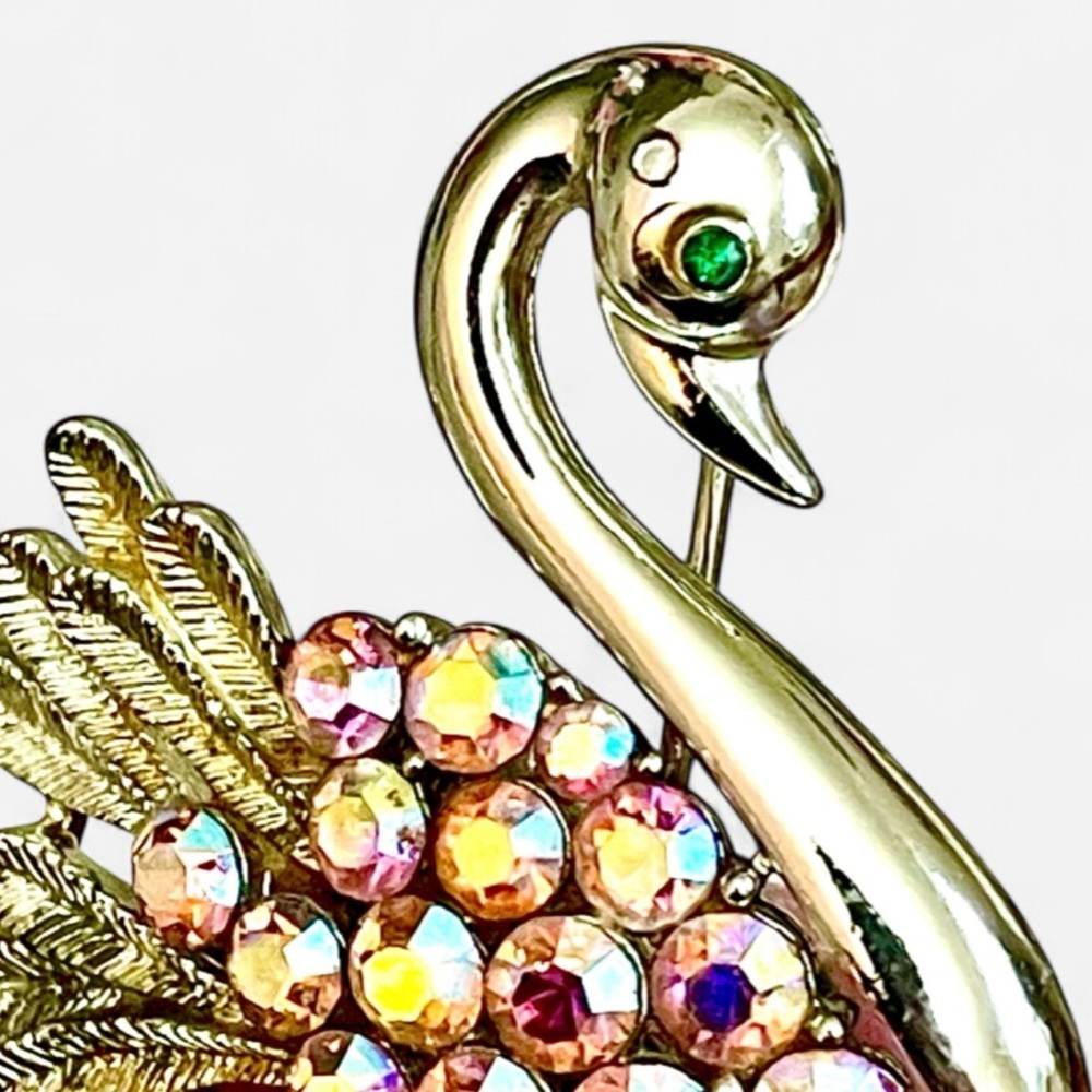 Coro Vintage Swan Rhinestone Brooch Pink Aurora Borealis (AB) Two Tone Retro Pin - Picture 2 of 10